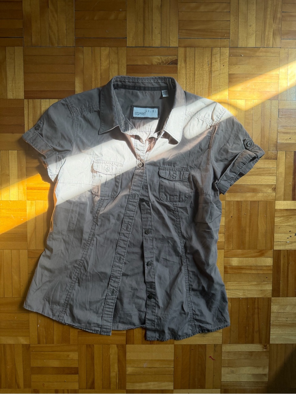 Esprit Short Sleeve Button-Up Shirt in Light Brown